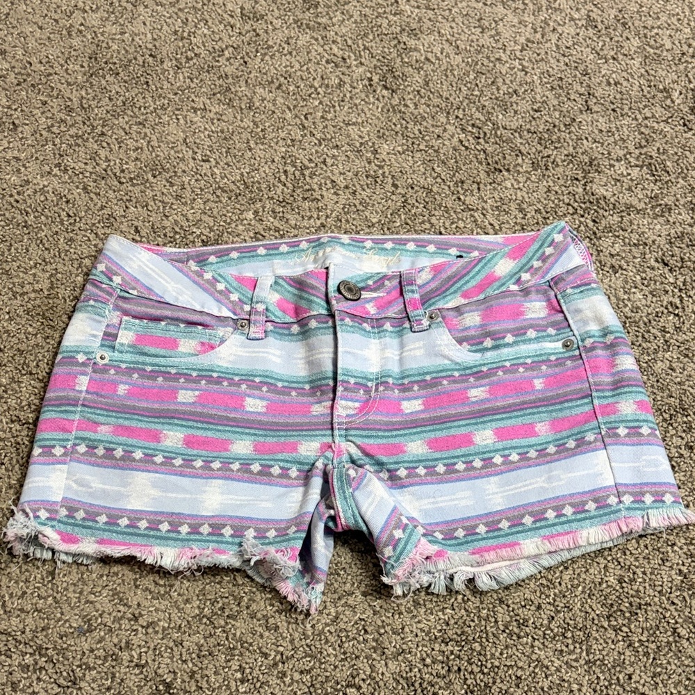 AE size 6 shorts